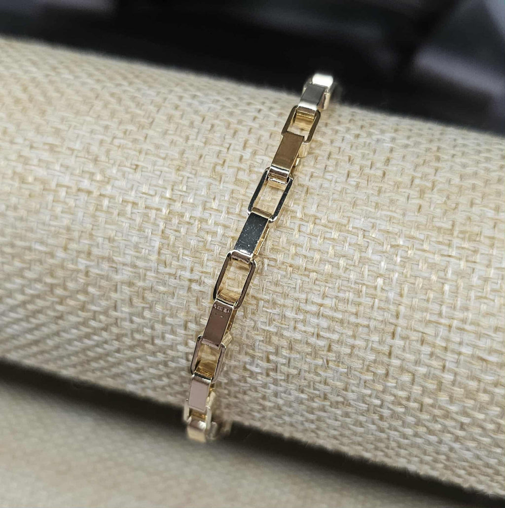 Square design bracelet
